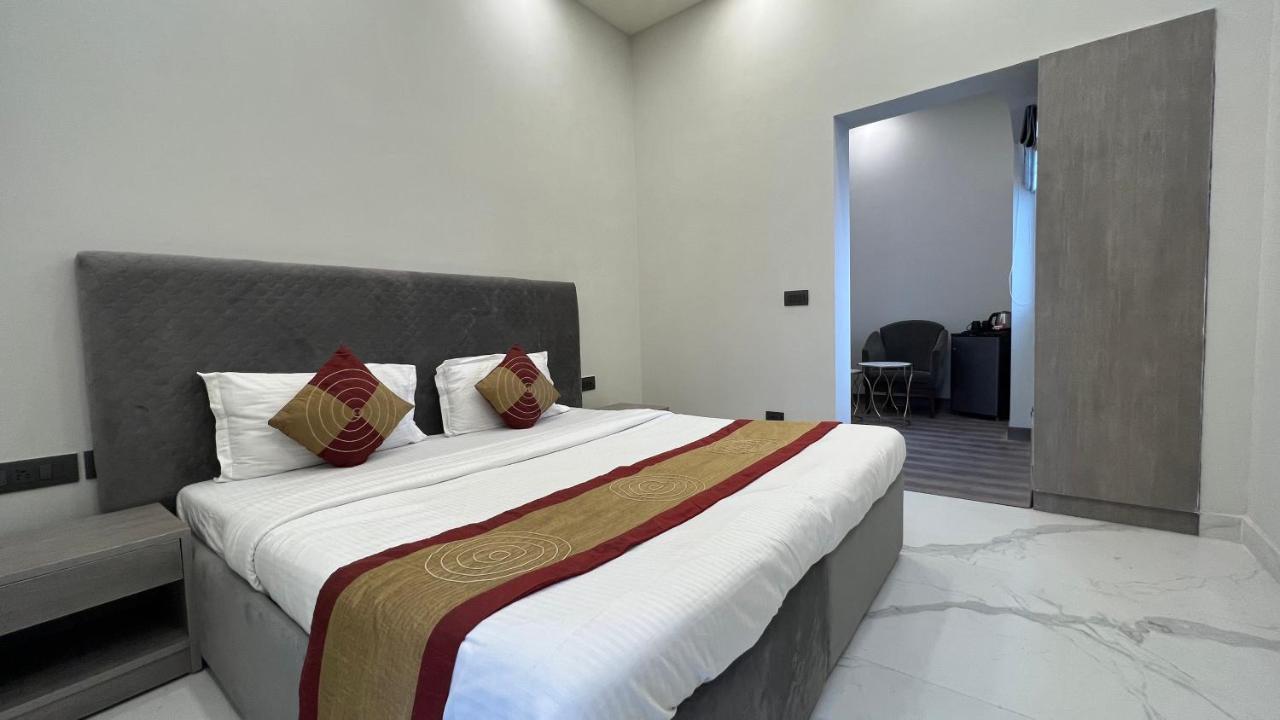 Bed and Breakfast The Dream House Neu-Delhi Exterior foto