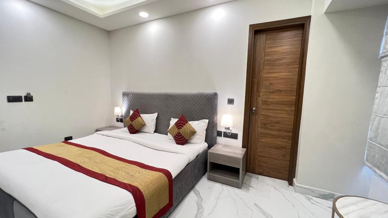 Bed and Breakfast The Dream House Neu-Delhi Exterior foto
