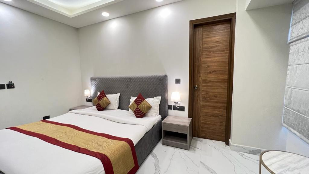 Bed and Breakfast The Dream House Neu-Delhi Exterior foto