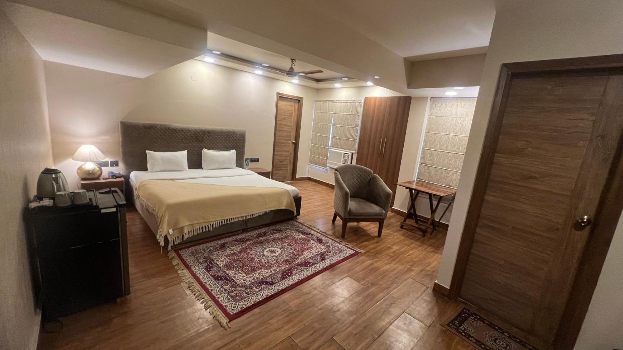 Bed and Breakfast The Dream House Neu-Delhi Exterior foto